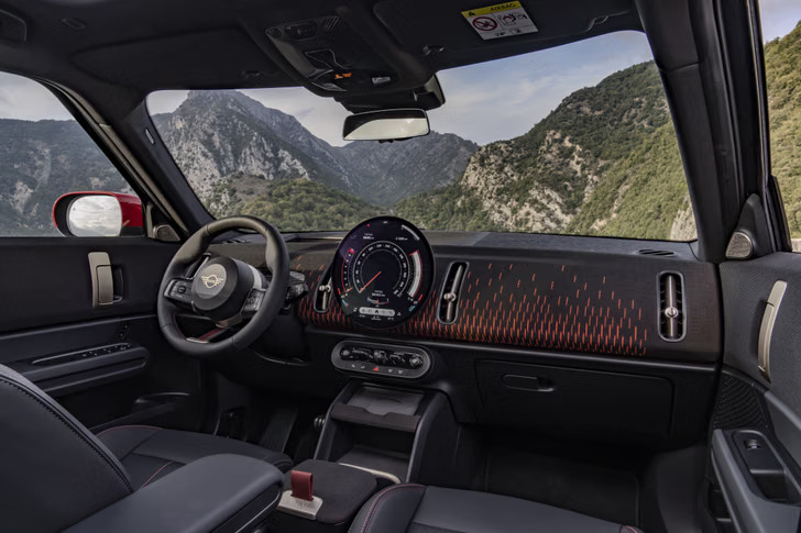 MINI Countryman SE Interior