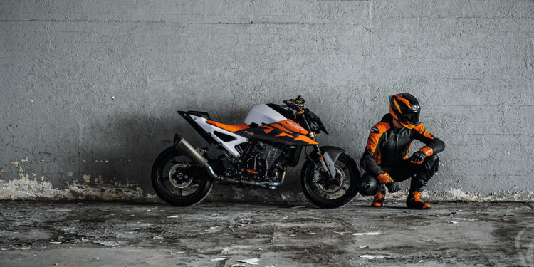 2026 KTM 990 Duke